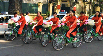 Hanoi au Vietnam: Festival de Ao Dai 
